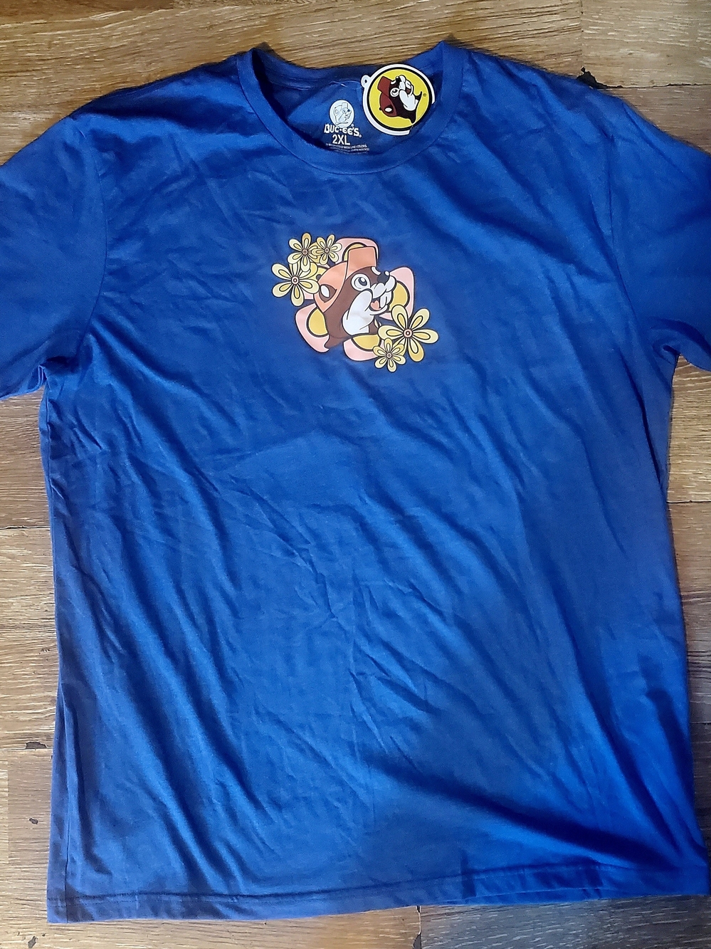 Women's Blue 'Just A Girl Who Loves Buc-ee's' Tee with Retro Floral Logo